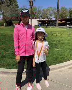 Nikki Oh and Younger Sister (1)